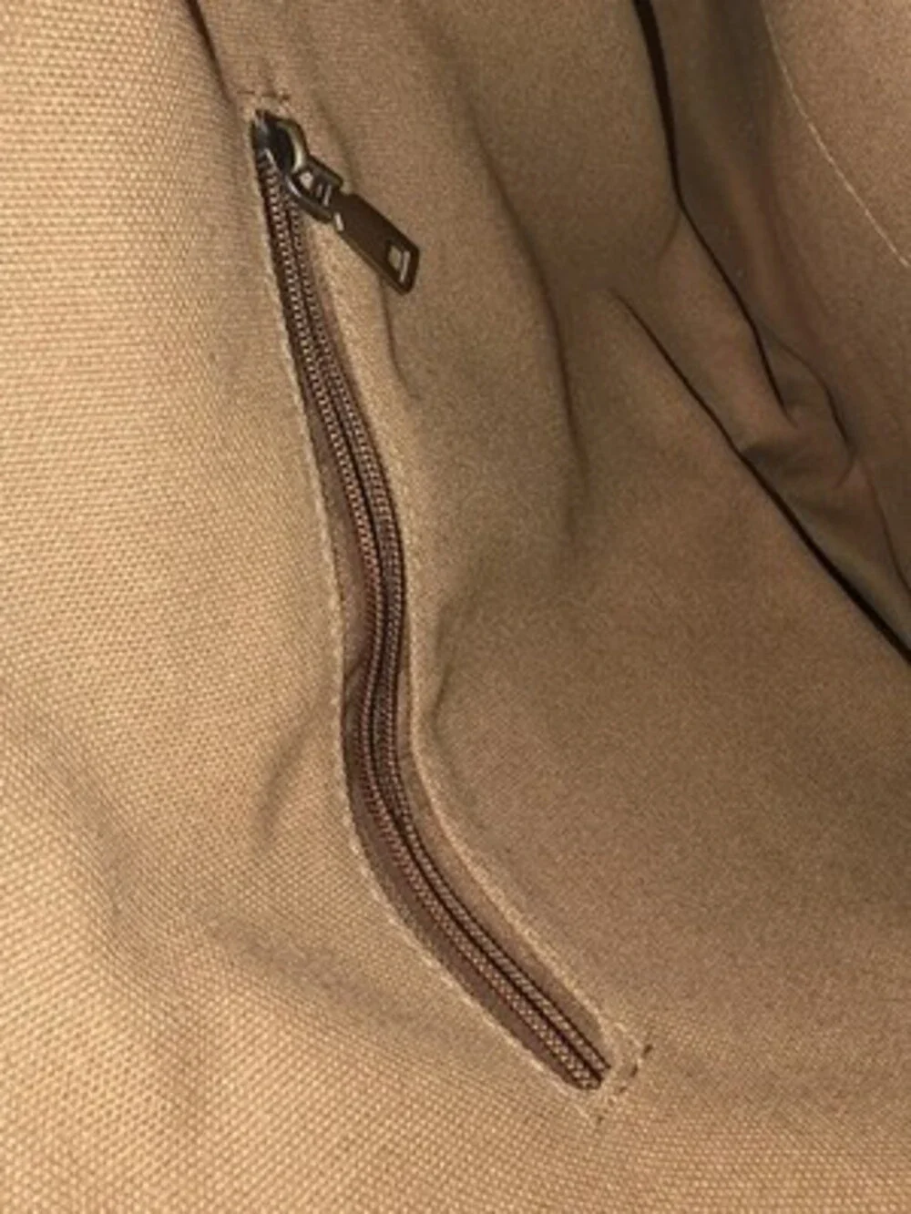 Makukke Beige Shoulder Bag Zip Closure Adjustable Strap Pockets